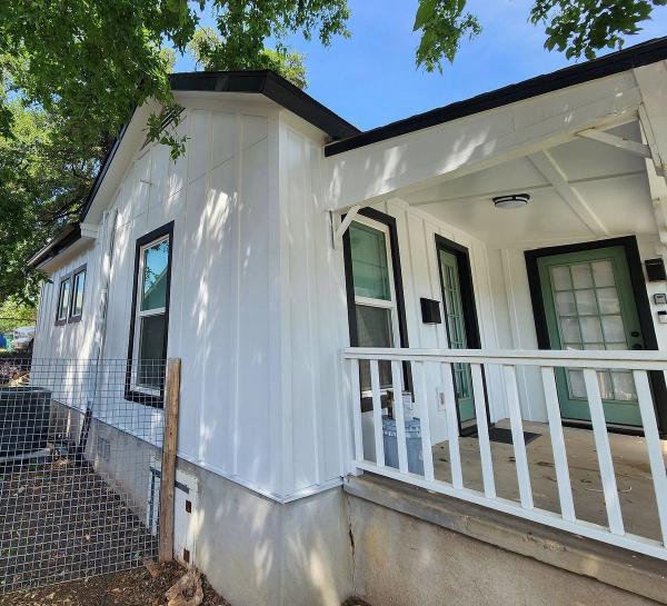 Siding project photo 1 of 4 — East Austin, Austin, TX