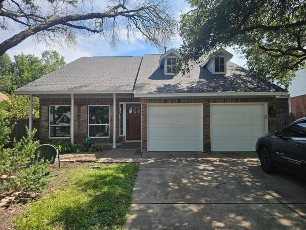 James Hardie 8.25" Select Cedar Mill detail — West Oak Hill, Austin (photo 3)