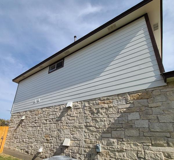 Siding project photo 2 of 4 — Barclay Ridge, Leander, TX