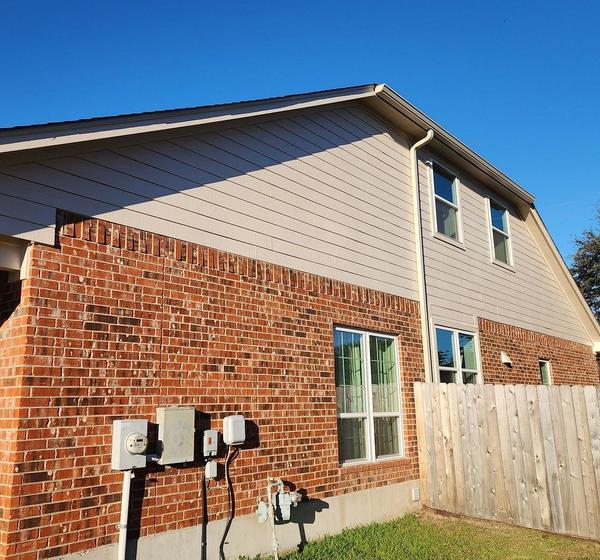 Siding project photo 7 of 10 — Avignon, Round Rock, TX
