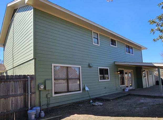James Hardie 8.25" Select Cedar Mill detail — Heritage Hills, Austin (photo 4)