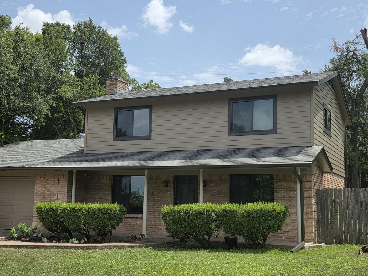 James Hardie 8.25" Select Cedar Mill detail — Oak Ridge, Austin (photo 6)