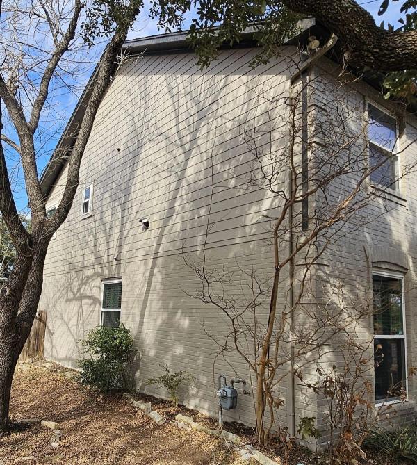 Siding project photo 3 of 4 — Woods Boulevard, Round Rock, TX