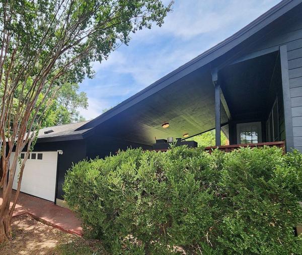 Siding project photo 1 of 9 — Montopolis, Austin, TX