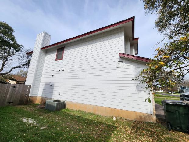 James Hardie 8.25" Select Cedar Mill detail — Rattan Creek, Austin (photo 2)