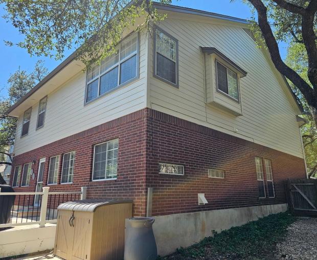 James Hardie 8.25" Select Cedar Mill detail — Anderson Mill, Austin (photo 4)