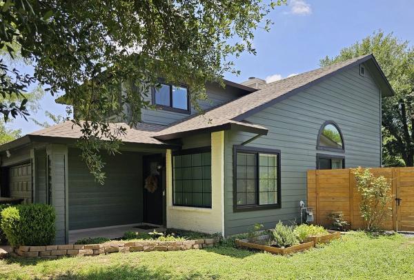 Siding project photo 1 of 2 — Northwest Hills, Austin, TX