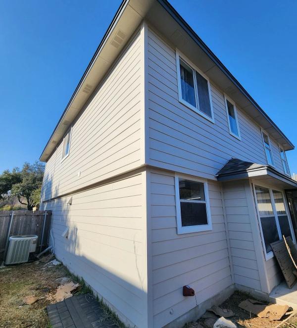 Siding project photo 5 of 6 — Wells Branch, Austin, TX