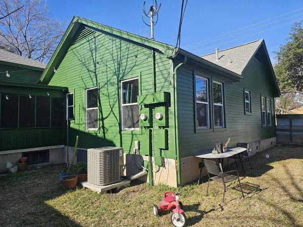 Siding & Windows in Hyde Park, Austin, TX