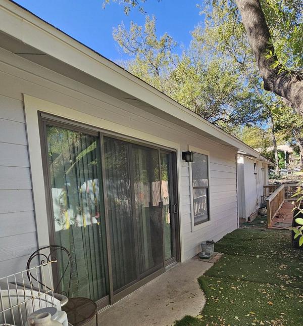 Siding project photo 1 of 4 — Northeast Austin, Austin, TX