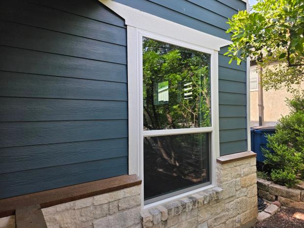 NT Windows Presidential detail — Upper Boggy Creek, Austin (photo 2)