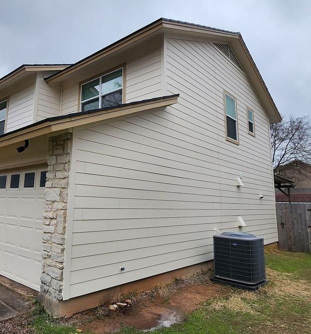 Simonton Daylight Max detail — Brodie Lane, Austin (photo 4)