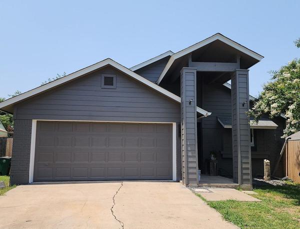 Siding project photo 2 of 5 — North Austin, Austin, TX