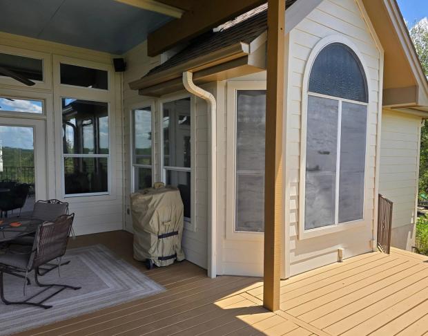 James Hardie Colonial Smooth detail — Canyon Ridge, Austin (photo 5)