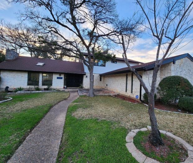 James Hardie JH 8.25" Smooth detail — Spicewood At Bullcreek, Austin (photo 8)