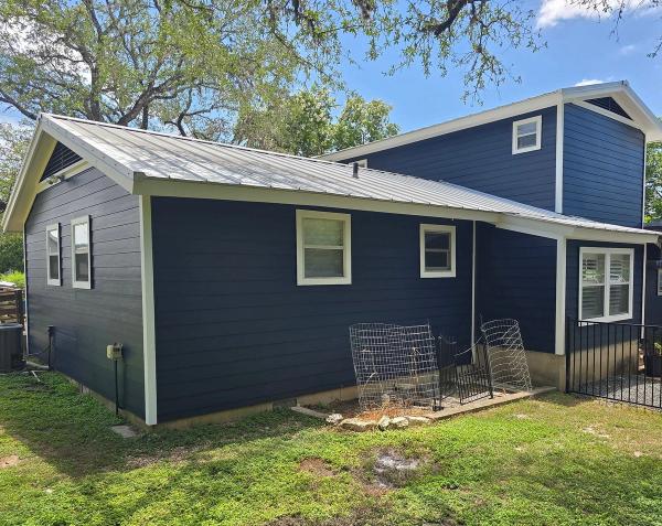 Siding project photo 1 of 9 — Rob Roy, Austin, TX