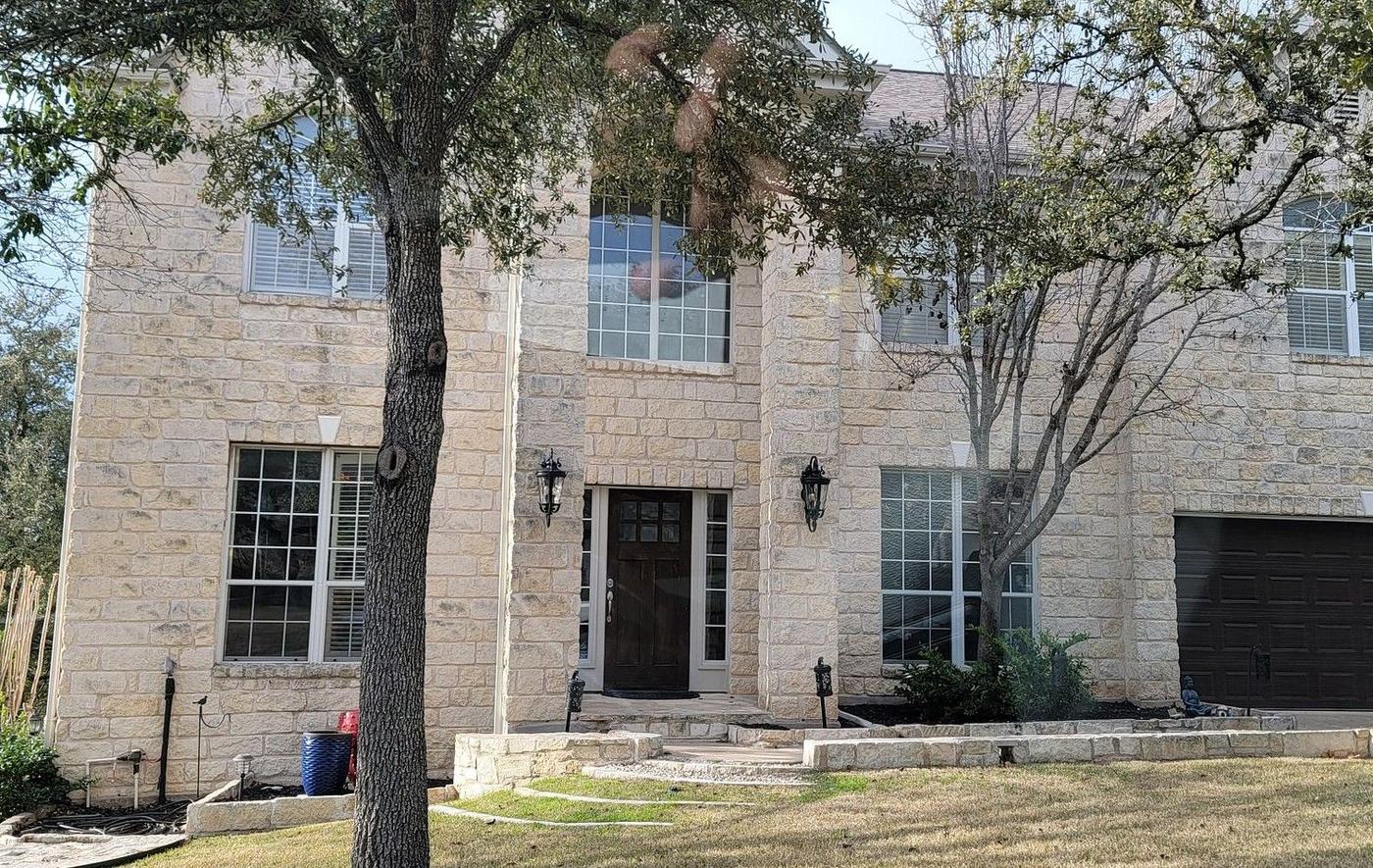 Before: Windows in Lakeway, Austin, TX