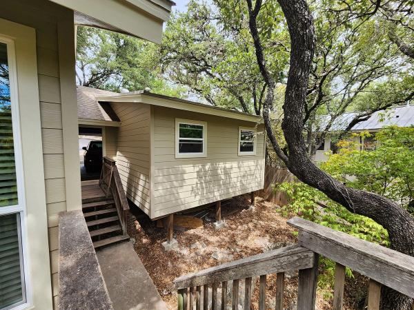 Siding project photo 2 of 6 — Northwest Hills, Austin, TX