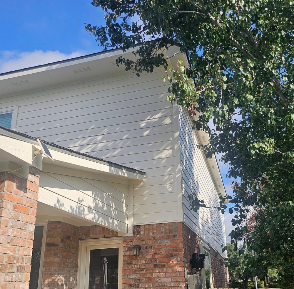 James Hardie Custom Colonial Roughsawn detail — Barker Ranch At Shady Hollow, Austin