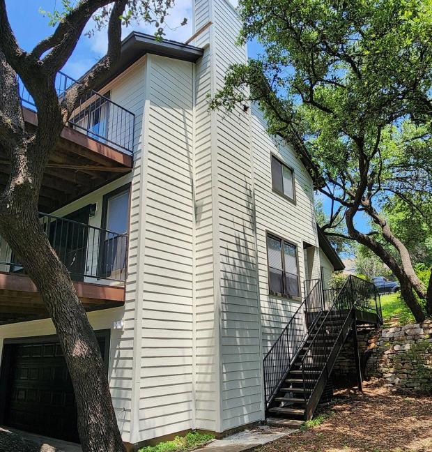 Siding project photo 3 of 8 — Westlake, Austin, TX