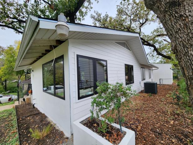 Siding project photo 3 of 9 — Cherrywood, Austin, TX