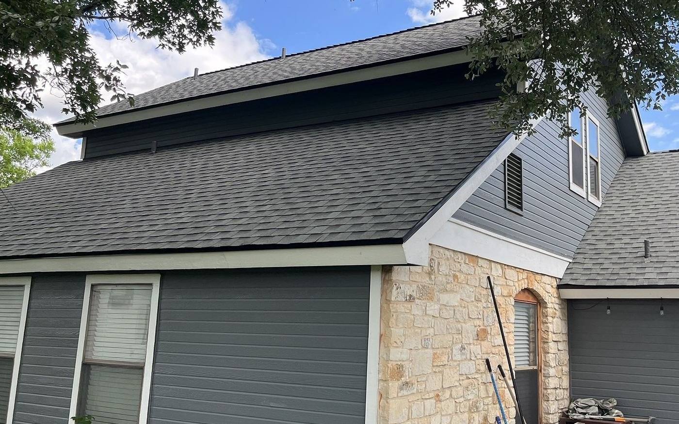 After: a new Timberline HDZ roof at our Fairview, Round Rock job