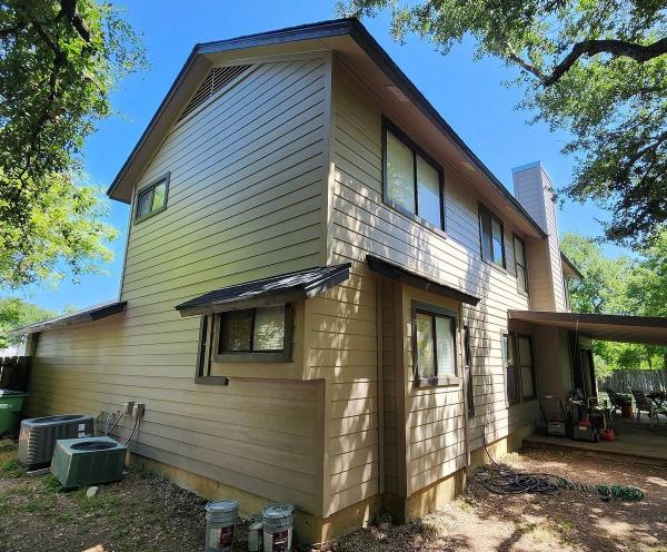 Siding project photo 2 of 5 — Round Rock, TX