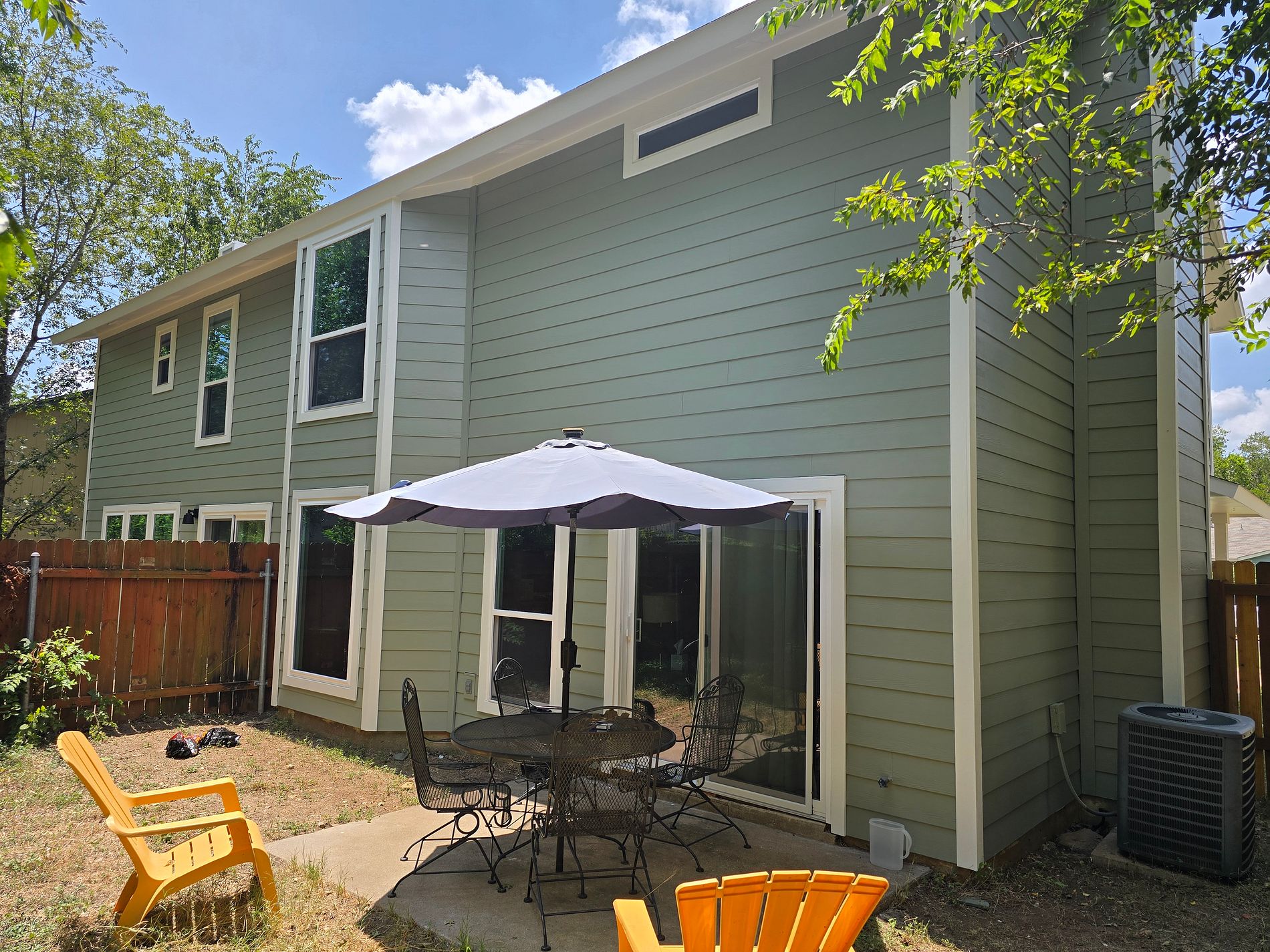 After: James Hardie siding & exterior painting completed in Tanglewood Forest, Austin