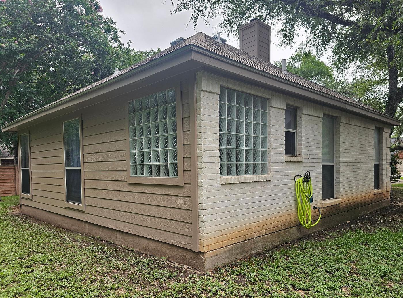 After: James Hardie siding completed in The Woods, Round Rock