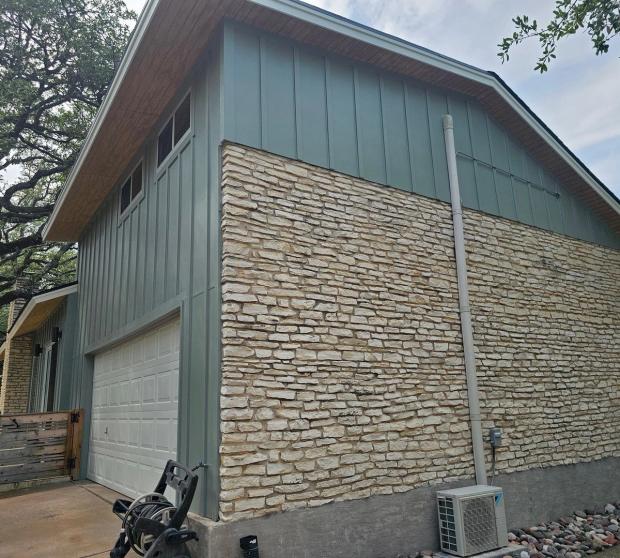 James Hardie James Hardie Board & Batten 16" On Center detail — Spicewood Springs, Austin (photo 2)