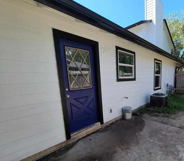 Siding project photo 5 of 7 — Windsor Park, Austin, TX