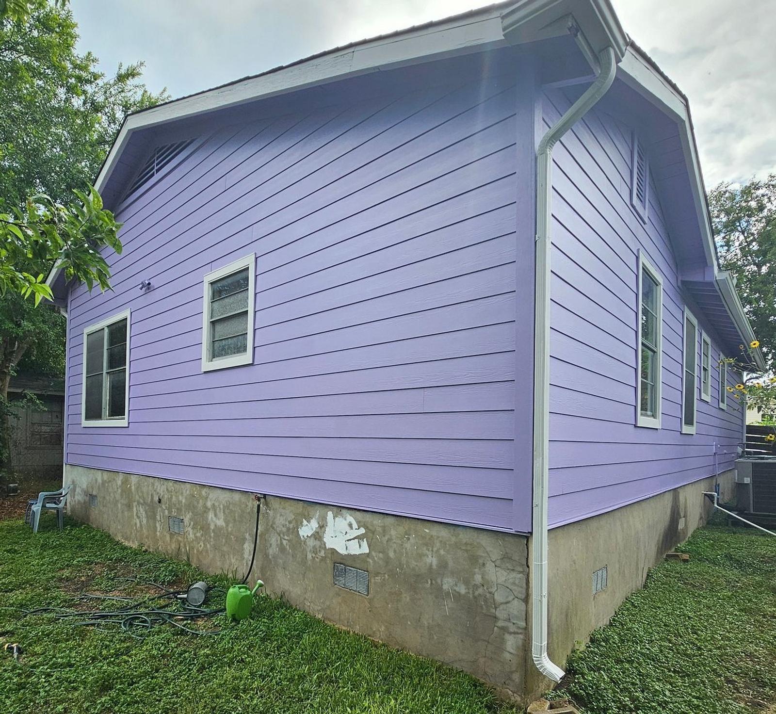 James Hardie Siding & Exterior Painting in St. Johns, Austin — completed project by Austin Pro