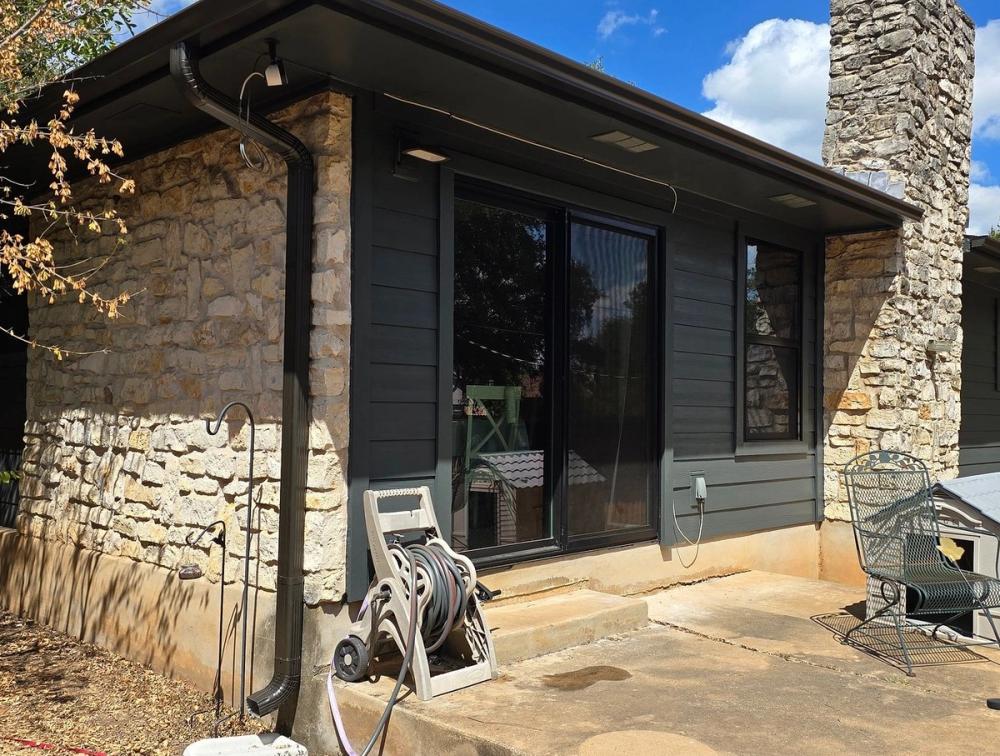 NT Windows Twinsulator detail — East Oak Hill, Austin
