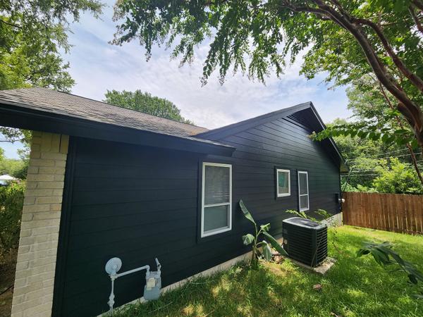 Siding project photo 5 of 9 — Montopolis, Austin, TX