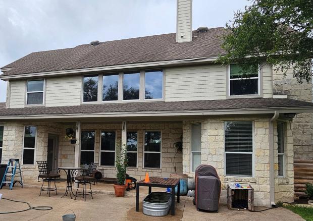 James Hardie 8.25" Primed Select Cedar Mill detail — Driftwood, Austin (photo 4)