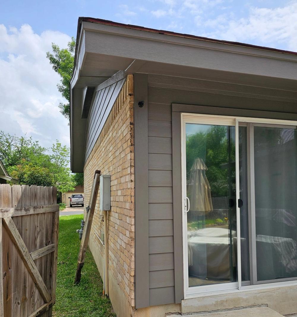 James Hardie HardieTrim detail — Village At Anderson Mill, Austin (photo 7)