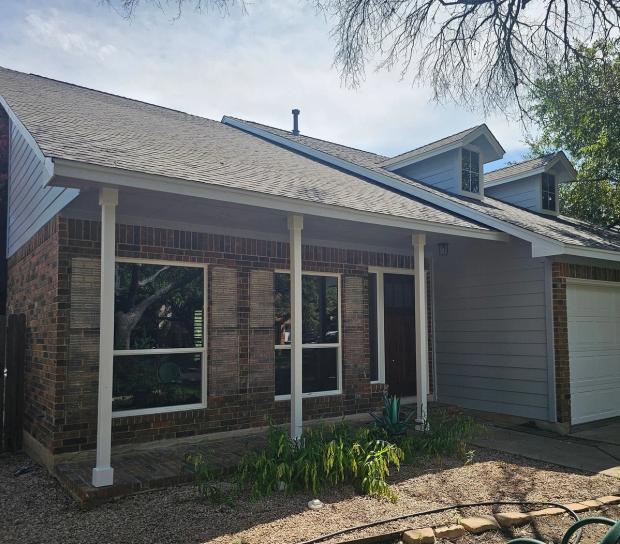 James Hardie 8.25" Select Cedar Mill detail — West Oak Hill, Austin (photo 5)