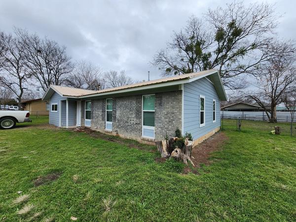 Siding project photo 2 of 4 — North Austin, Austin, TX