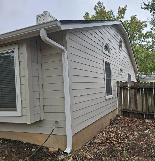 Siding project photo 3 of 4 — Butternut Place, Cedar Park, TX