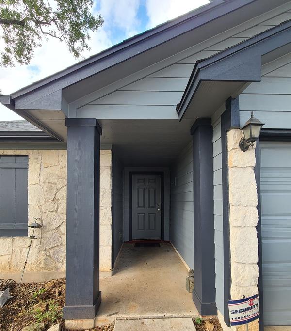 Siding project photo 3 of 4 — Somerset, Round Rock, TX