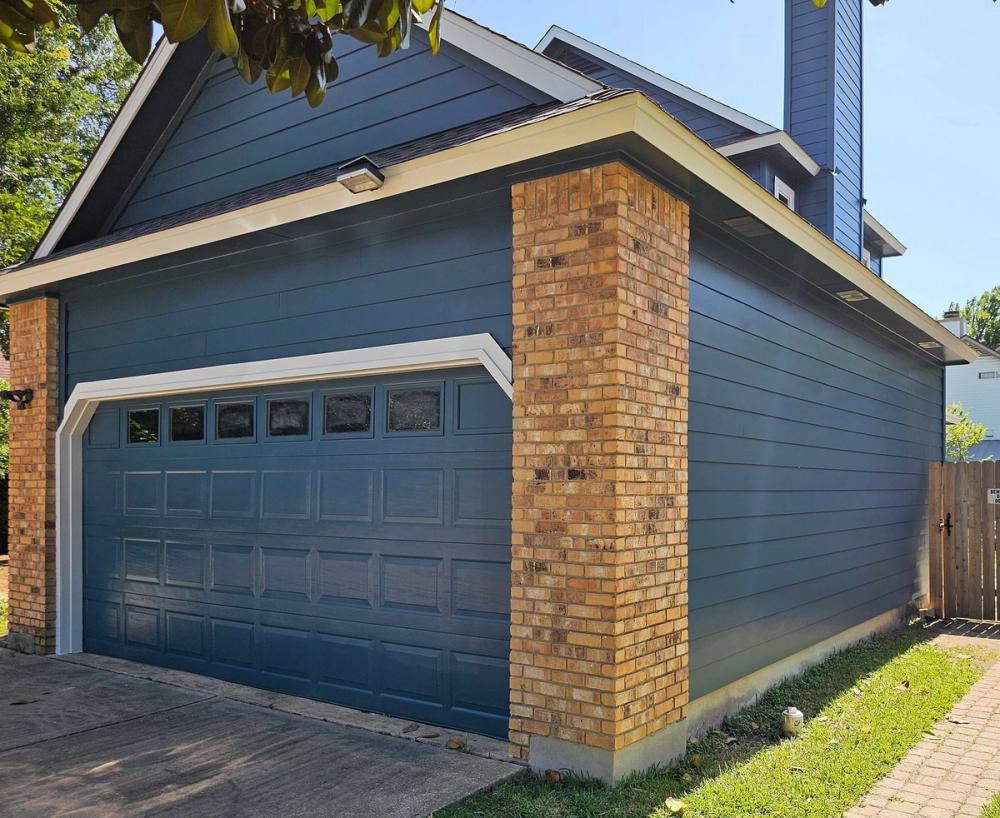James Hardie 8.25" Smooth detail — Hunter's Chase, Austin
