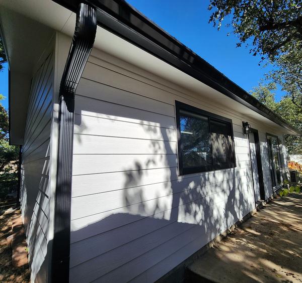 Siding project photo 8 of 12 — Steiner Ranch, Austin, TX