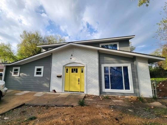 Siding, Windows & Shingle Roofing in Cavalier Park, Austin, TX (Nov 2023)