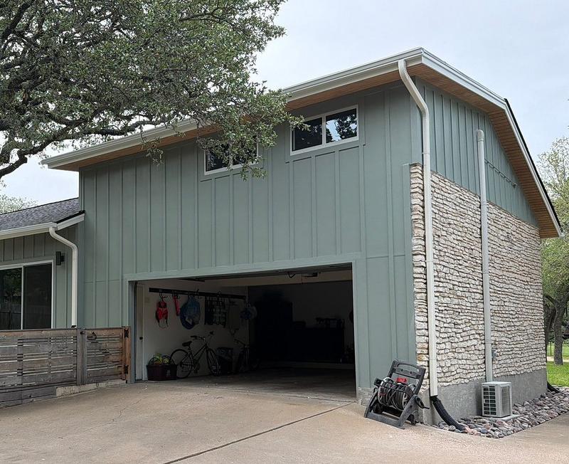 James Hardie James Hardie Board & Batten 16" On Center detail — Spicewood Springs, Austin (photo 9)