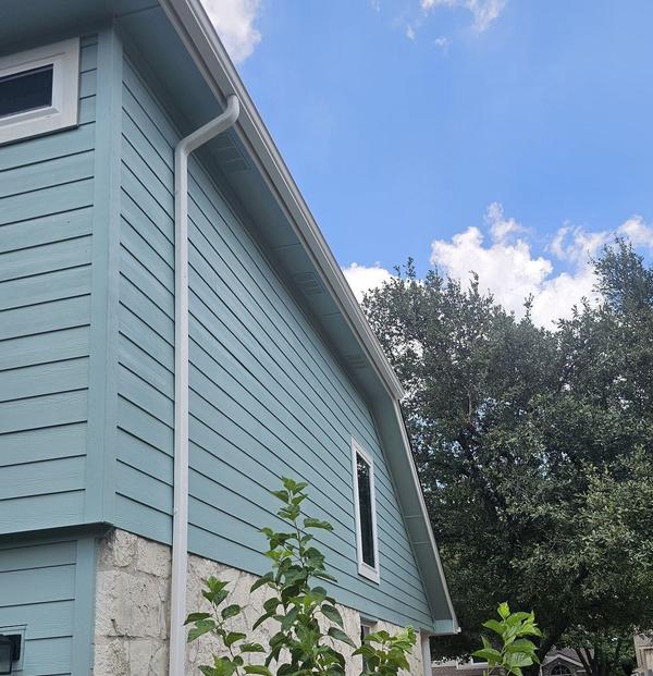 Siding project photo 2 of 3 — Wells Branch, Austin, TX