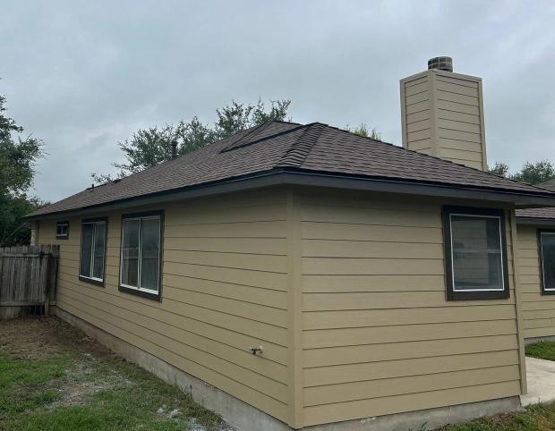 Siding project photo 5 of 8 — Ashford Park, Buda, TX