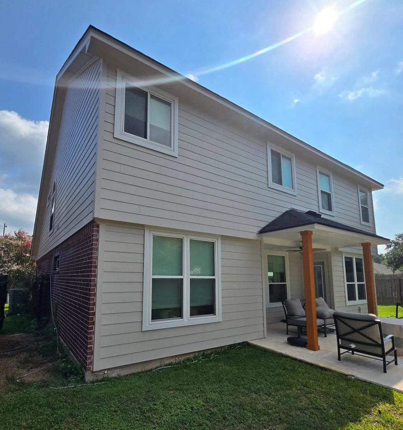 Siding project photo 3 of 4 — Maple Run, Austin, TX