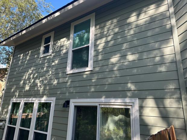 James Hardie 8.25" Select Cedar Mill detail — Tanglewood Forest, Austin (photo 9)