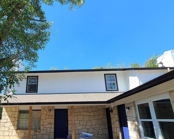 Siding project photo 1 of 7 — Windsor Park, Austin, TX