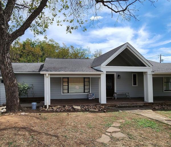 Siding project photo 3 of 6 — Balcones, Austin, TX